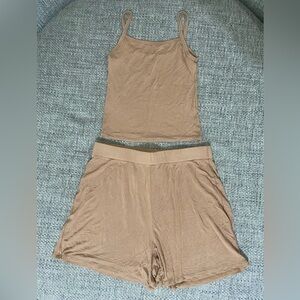 SKIMS Soft Lounge Cropped Cami and Loose Short Set Ochre Size Small